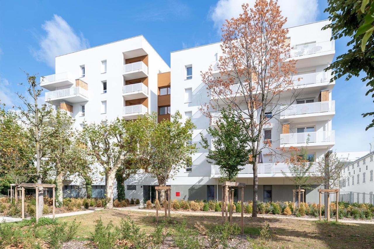 Ovelia Lyon - Les Jardins D'Hortense Exterior photo